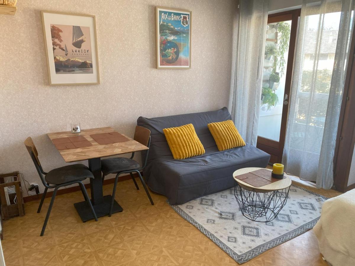 Paisible Studio Avec Agreable Loggia 2 Mn Du Centre Apartment Aix-les-Bains Exterior foto